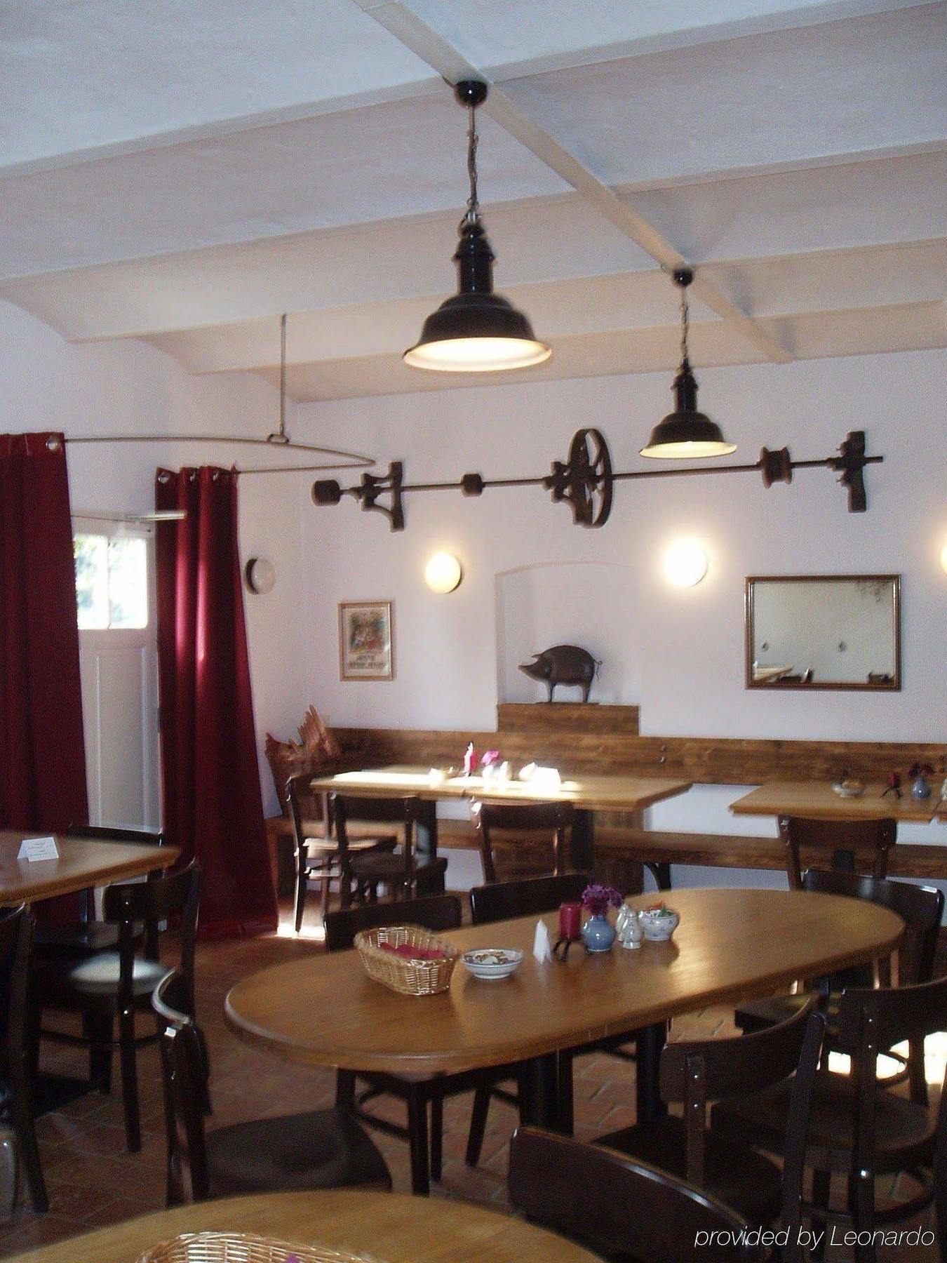 Landhaus Alte Schmiede Niemegk  Restoran fotoğraf